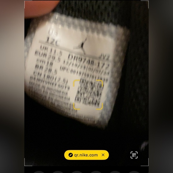 Nike Black and Gold Sneakers Sporty Low-Top Design for babies/ toddlers - Picture 8 of 8